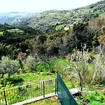 Ferula Romantica Mansarda Tra Fiumi E Montagne Sardegna