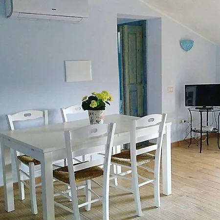 Ferula Romantica Mansarda Tra Fiumi E Montagne Sardegna Prázdninový dům