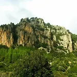 Ferula Romantica Mansarda Tra Fiumi E Montagne Sardegna *