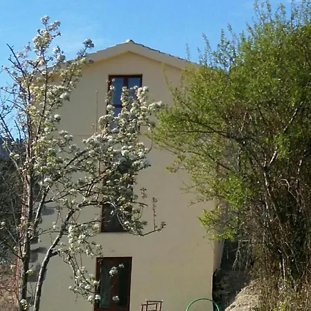 בית נופש Ferula Romantica Mansarda Tra Fiumi E Montagne Sardegna *