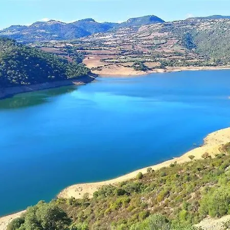 Ferula Romantica Mansarda Tra Fiumi E Montagne Sardegna *